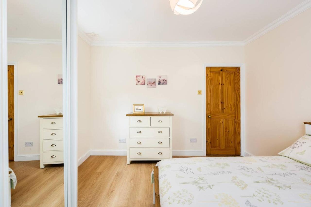Bikki - 2 Bedroom * Harrow