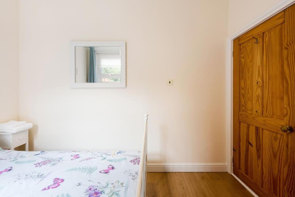 Bikki - 2 Bedroom Harrow